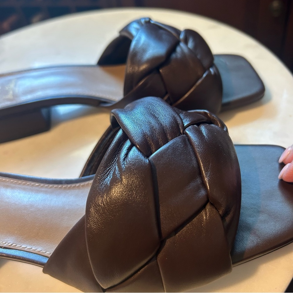 Sam Edelman Padded Slides 7.5 - Picture 4 of 6